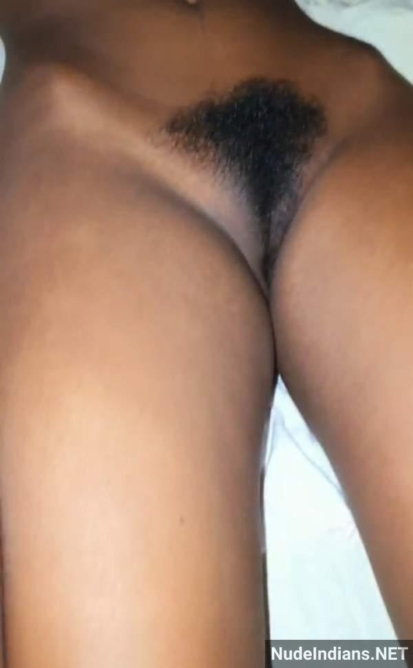 https://pub-5fcdf72a54cd4edbb03ec3edaa415a42.r2.dev/nakedleaks/intimate_desi_genital_close-up_self-photography_erotica/8.jpg