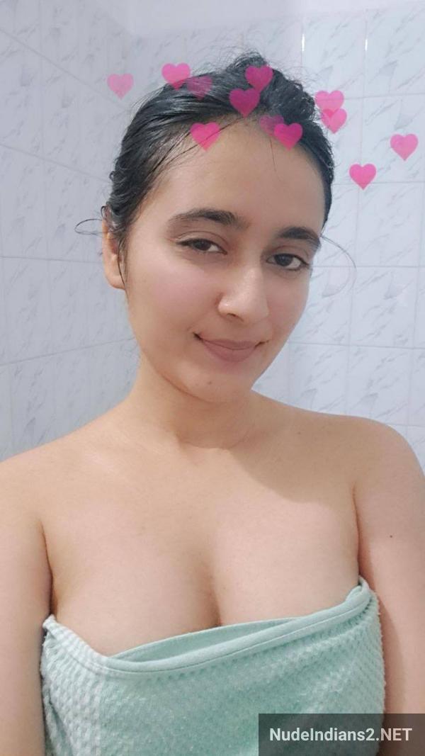 https://pub-5fcdf72a54cd4edbb03ec3edaa415a42.r2.dev/nakedleaks/intimate_display:_neha_from_mumbai_revealing_all_to_wealthy_admirer/26.jpg