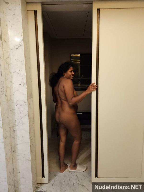 https://pub-5fcdf72a54cd4edbb03ec3edaa415a42.r2.dev/nakedleaks/intimate_encounter:_kerala_married_lady's_sensual_romance_goes_viral/7.jpg