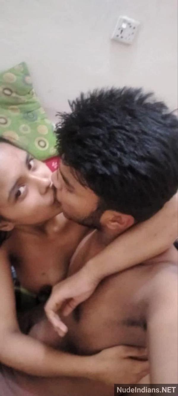 https://pub-5fcdf72a54cd4edbb03ec3edaa415a42.r2.dev/nakedleaks/intimate_encounter:_ranchi_girl's_romantic_moments_captured_in_oyo_room/6.jpg