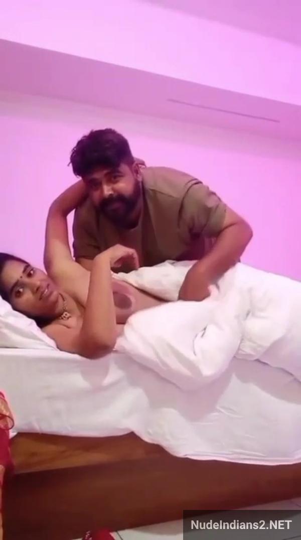 https://pub-5fcdf72a54cd4edbb03ec3edaa415a42.r2.dev/nakedleaks/intimate_encounter_of_a_malayali_wife_with_her_boyfriend_in_a_hotel_room/13.jpg