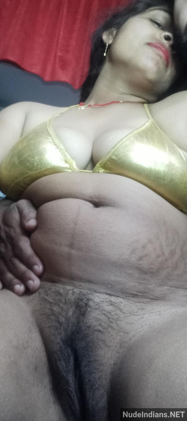 https://pub-5fcdf72a54cd4edbb03ec3edaa415a42.r2.dev/nakedleaks/intimate_exchange:_kanpur_bhabhi_shares_with_devar_in_online_rendezvous/7.jpg