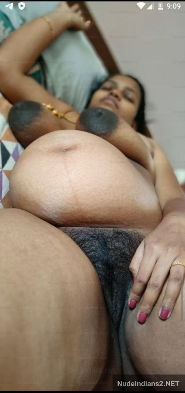 https://pub-5fcdf72a54cd4edbb03ec3edaa415a42.r2.dev/nakedleaks/intimate_images_captured_by_cuckold_husbands_of_south_indian_aunts/13.jpg