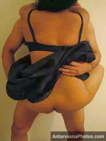 https://pub-5fcdf72a54cd4edbb03ec3edaa415a42.r2.dev/nakedleaks/intimate_images_from_india:_story_of_boss's_wife/3.jpg