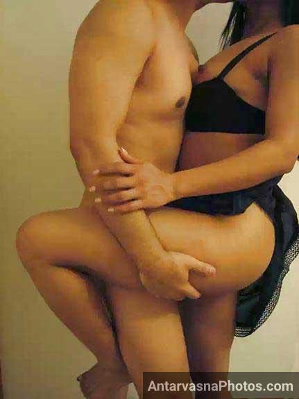 Intimate Images from India: Story of Boss's Wife