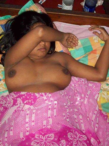 https://pub-5fcdf72a54cd4edbb03ec3edaa415a42.r2.dev/nakedleaks/intimate_images_from_the_final_day_of_the_breakup/2.jpg