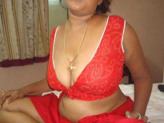 https://pub-5fcdf72a54cd4edbb03ec3edaa415a42.r2.dev/nakedleaks/intimate_images_from_the_final_day_of_the_breakup/3.jpg