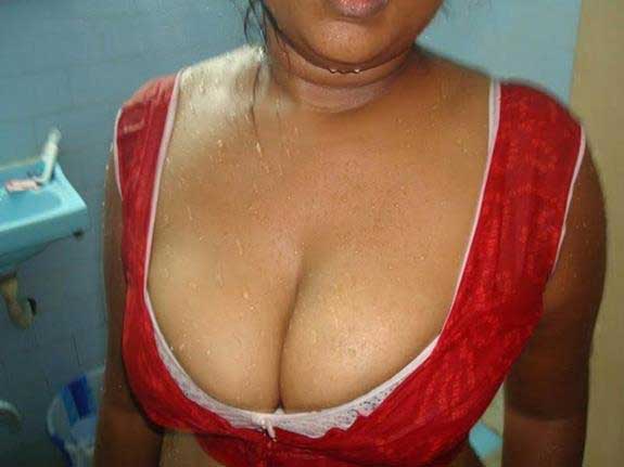 https://pub-5fcdf72a54cd4edbb03ec3edaa415a42.r2.dev/nakedleaks/intimate_images_from_the_final_day_of_the_breakup/4.jpg