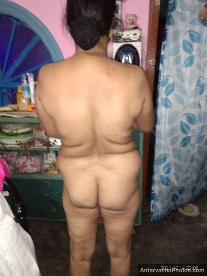 https://pub-5fcdf72a54cd4edbb03ec3edaa415a42.r2.dev/nakedleaks/intimate_images_of_a_friend's_seductive_mother's_rear_end/3.jpg