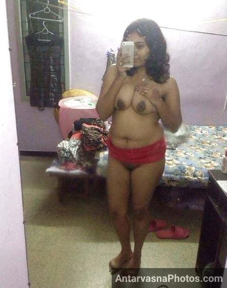 https://pub-5fcdf72a54cd4edbb03ec3edaa415a42.r2.dev/nakedleaks/intimate_images_of_a_south_indian_college_student/13.jpg