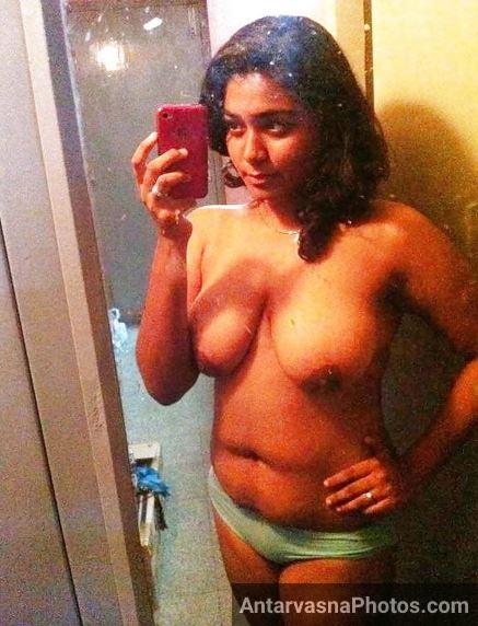 https://pub-5fcdf72a54cd4edbb03ec3edaa415a42.r2.dev/nakedleaks/intimate_images_of_a_south_indian_college_student/18.jpg