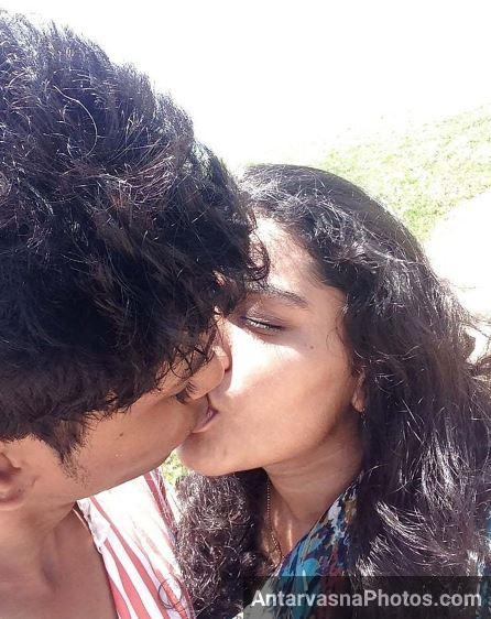 https://pub-5fcdf72a54cd4edbb03ec3edaa415a42.r2.dev/nakedleaks/intimate_images_of_a_south_indian_college_student/2.jpg
