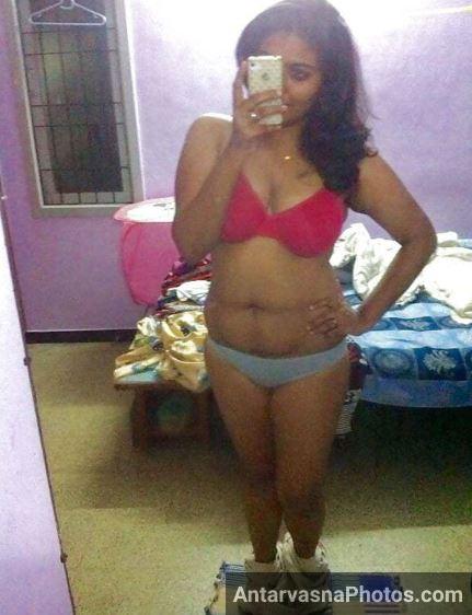 https://pub-5fcdf72a54cd4edbb03ec3edaa415a42.r2.dev/nakedleaks/intimate_images_of_a_south_indian_college_student/29.jpg