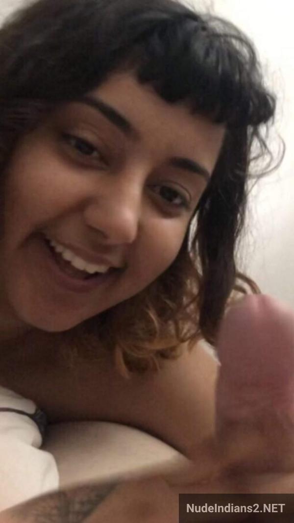 https://pub-5fcdf72a54cd4edbb03ec3edaa415a42.r2.dev/nakedleaks/intimate_images_of_british_nri_lalita_mohan's_sensual_moments/8.jpg
