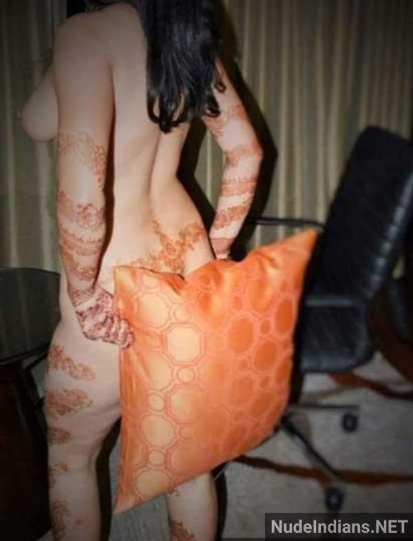https://pub-5fcdf72a54cd4edbb03ec3edaa415a42.r2.dev/nakedleaks/intimate_images_of_desi_women_in_various_poses/33.jpg