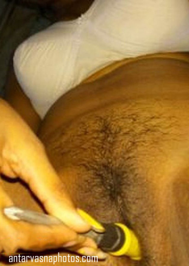 https://pub-5fcdf72a54cd4edbb03ec3edaa415a42.r2.dev/nakedleaks/intimate_images_of_indian_girl_khusbu's_body/9.jpg