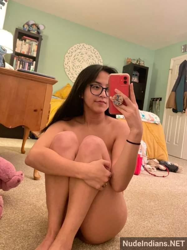 https://pub-5fcdf72a54cd4edbb03ec3edaa415a42.r2.dev/nakedleaks/intimate_images_of_indian_wives_exposed_by_deceitful_partners/103.jpg