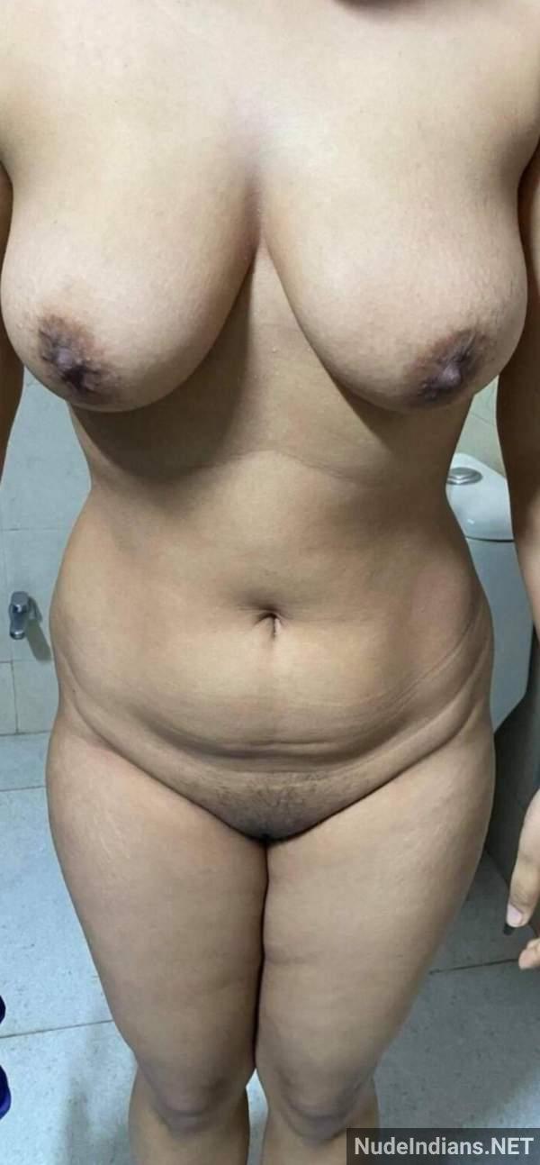 https://pub-5fcdf72a54cd4edbb03ec3edaa415a42.r2.dev/nakedleaks/intimate_images_of_indian_wives_exposed_by_deceitful_partners/107.jpg