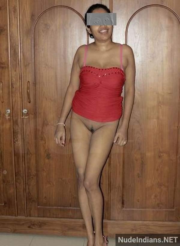 https://pub-5fcdf72a54cd4edbb03ec3edaa415a42.r2.dev/nakedleaks/intimate_images_of_manali,_a_marathi_wife,_revealed/33.jpg