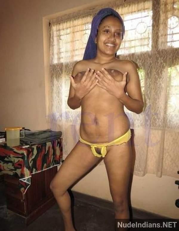 https://pub-5fcdf72a54cd4edbb03ec3edaa415a42.r2.dev/nakedleaks/intimate_images_of_manali,_a_marathi_wife,_revealed/35.jpg