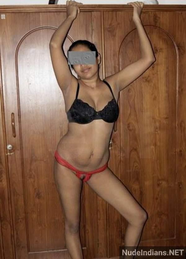 https://pub-5fcdf72a54cd4edbb03ec3edaa415a42.r2.dev/nakedleaks/intimate_images_of_manali,_a_marathi_wife,_revealed/37.jpg