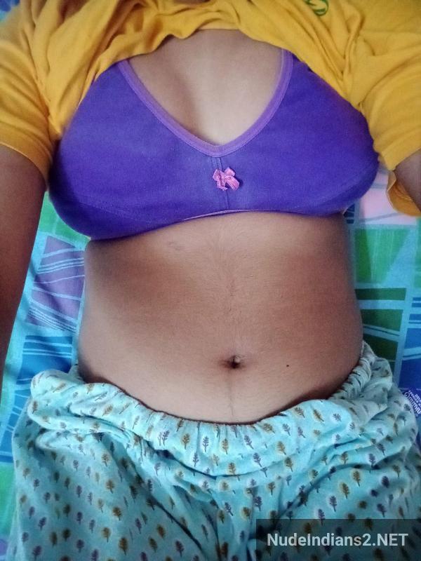 https://pub-5fcdf72a54cd4edbb03ec3edaa415a42.r2.dev/nakedleaks/intimate_images_of_my_muslim_cousin_rubina's_body_captured/4.jpg