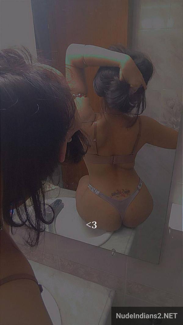https://pub-5fcdf72a54cd4edbb03ec3edaa415a42.r2.dev/nakedleaks/intimate_kerala_girl_sujata_nair_shares_nude_images_with_boyfriend_pre-intimacy/2.jpg