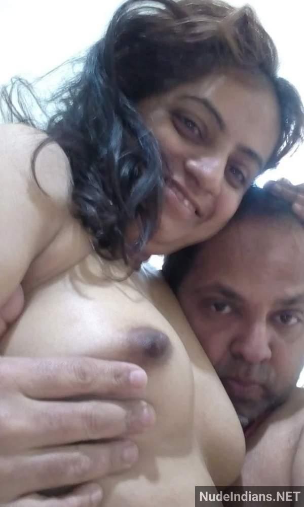 https://pub-5fcdf72a54cd4edbb03ec3edaa415a42.r2.dev/nakedleaks/intimate_marathi_woman's_explicit_photos_showcasing_erotic_encounters/42.jpg