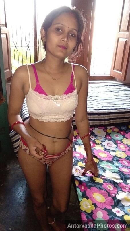 https://pub-5fcdf72a54cd4edbb03ec3edaa415a42.r2.dev/nakedleaks/intimate_moments:_50_sensual_photos_of_a_bihari_couple/18.jpg