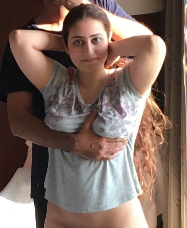 https://pub-5fcdf72a54cd4edbb03ec3edaa415a42.r2.dev/nakedleaks/intimate_moments:_paki_muslim_bhabhi's_sensual_honeymoon_captures/12.jpg