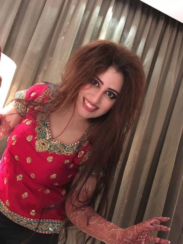 https://pub-5fcdf72a54cd4edbb03ec3edaa415a42.r2.dev/nakedleaks/intimate_moments:_paki_muslim_bhabhi's_sensual_honeymoon_captures/18.jpg