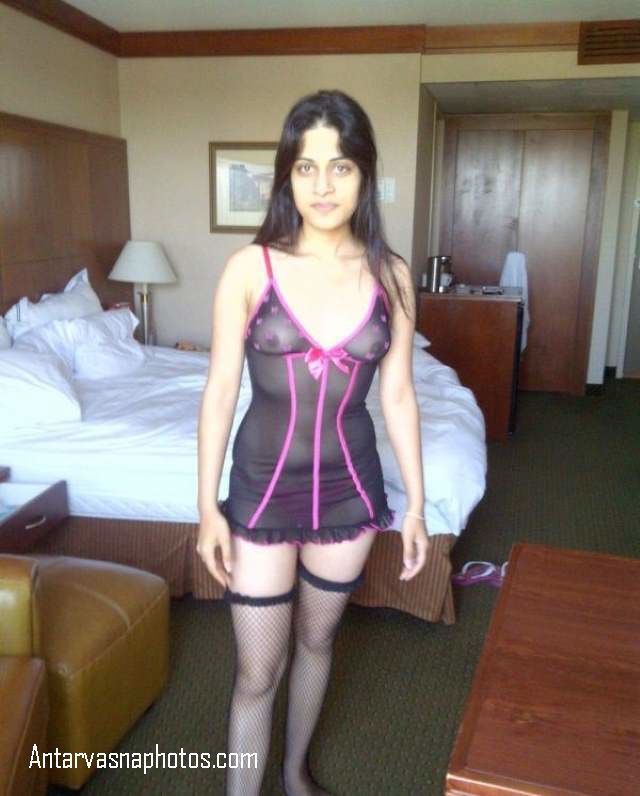 https://pub-5fcdf72a54cd4edbb03ec3edaa415a42.r2.dev/nakedleaks/intimate_moments_captured:_desi_bhabhi's_revealing_honeymoon_pictures/0.jpg