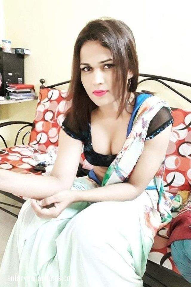https://pub-5fcdf72a54cd4edbb03ec3edaa415a42.r2.dev/nakedleaks/intimate_moments_captured:_indian_couple_photos/1.jpg