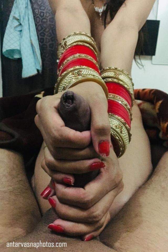 https://pub-5fcdf72a54cd4edbb03ec3edaa415a42.r2.dev/nakedleaks/intimate_moments_captured:_indian_couple_photos/3.jpg