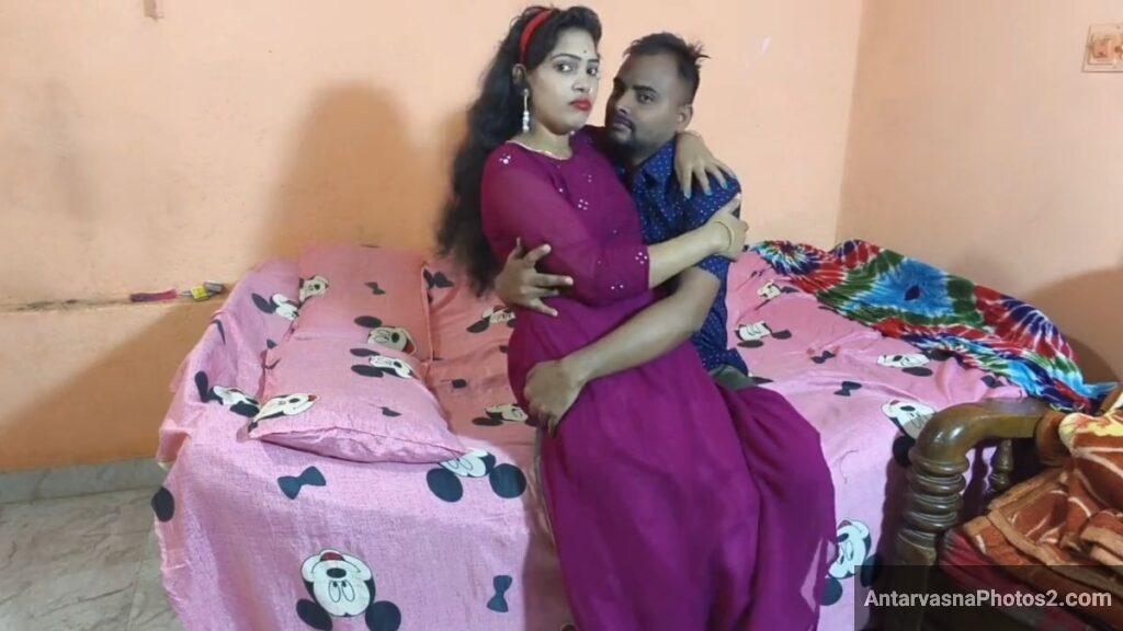 https://pub-5fcdf72a54cd4edbb03ec3edaa415a42.r2.dev/nakedleaks/intimate_moments_captured:_marathi_couple's_private_home_photos/0.jpg