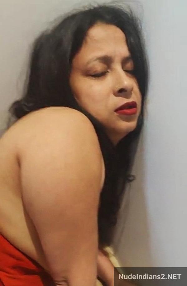 https://pub-5fcdf72a54cd4edbb03ec3edaa415a42.r2.dev/nakedleaks/intimate_moments_of_gujarati_woman_sheetal_patel_with_elder_lover/8.jpg