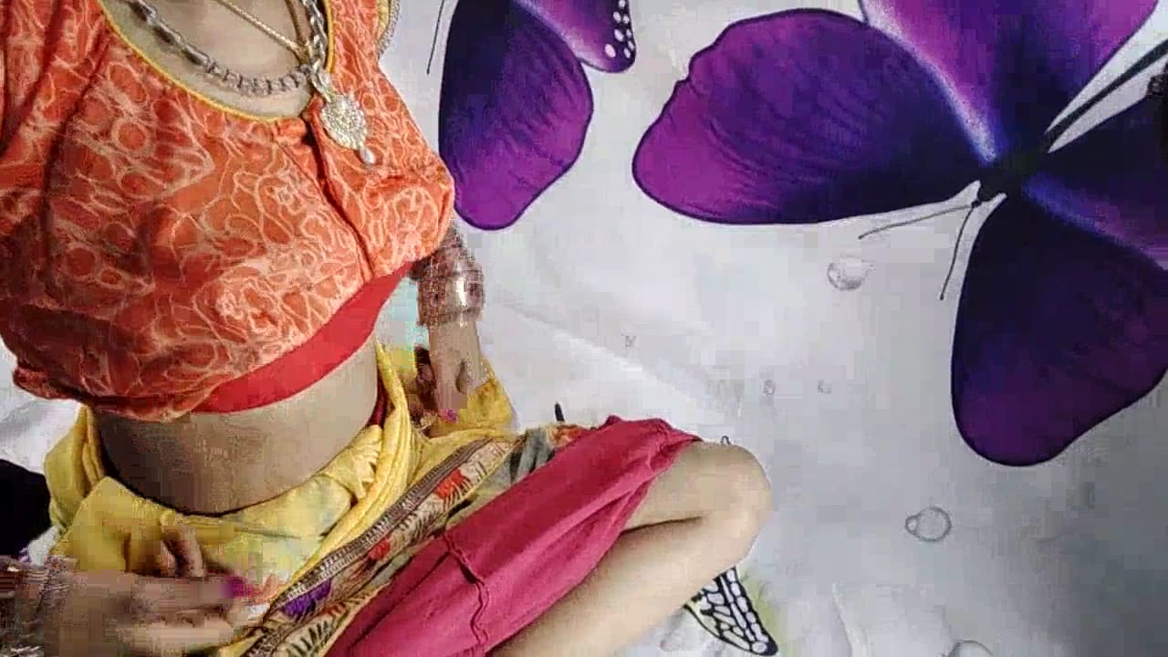 https://pub-5fcdf72a54cd4edbb03ec3edaa415a42.r2.dev/nakedleaks/intimate_moments_of_mahesh_and_maya_captured/0.jpg
