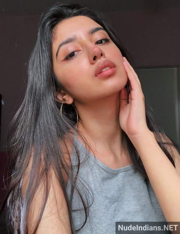 https://pub-5fcdf72a54cd4edbb03ec3edaa415a42.r2.dev/nakedleaks/intimate_moments_of_mallu_girls_with_boyfriends_captured_in_images/33.jpg