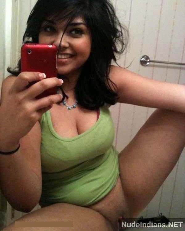 https://pub-5fcdf72a54cd4edbb03ec3edaa415a42.r2.dev/nakedleaks/intimate_partners_capturing_sensual_moments_in_explicit_selfies/34.jpg