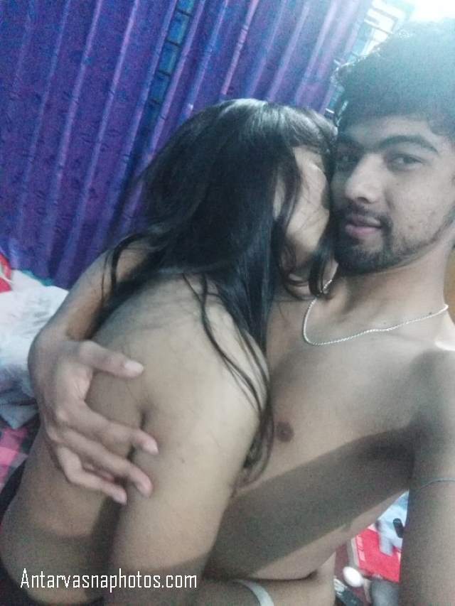 https://pub-5fcdf72a54cd4edbb03ec3edaa415a42.r2.dev/nakedleaks/intimate_photos_of_desi_couples/5.jpg