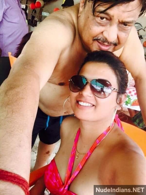 https://pub-5fcdf72a54cd4edbb03ec3edaa415a42.r2.dev/nakedleaks/intimate_photos_of_my_wife_with_boss_on_cam/50.jpg