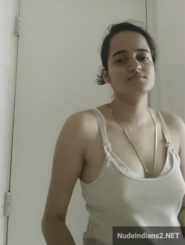 https://pub-5fcdf72a54cd4edbb03ec3edaa415a42.r2.dev/nakedleaks/intimate_photos_of_shweta_warrier_from_chennai_shared_with_manager/0.jpg