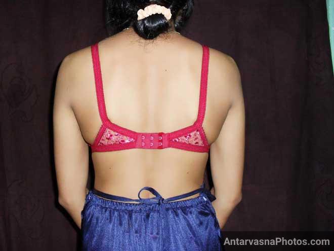 https://pub-5fcdf72a54cd4edbb03ec3edaa415a42.r2.dev/nakedleaks/intimate_photos_of_unclothed_marathi_women/14.jpg