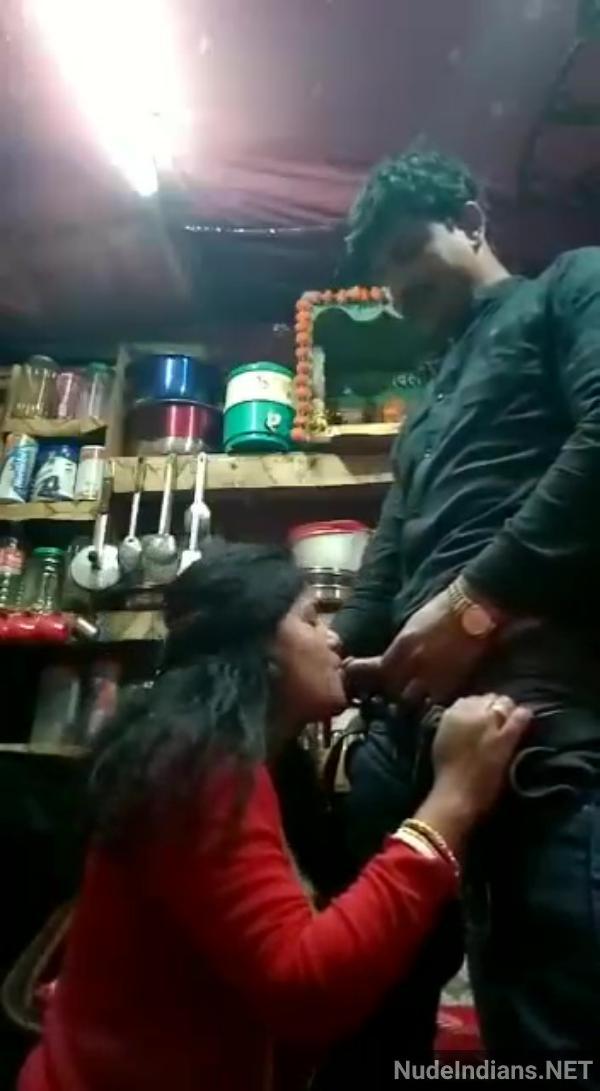 https://pub-5fcdf72a54cd4edbb03ec3edaa415a42.r2.dev/nakedleaks/intimate_photos_of_uttarakhand_wife_revealing_curves_in_blouse/14.jpg