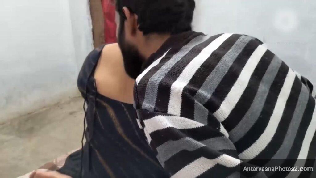 https://pub-5fcdf72a54cd4edbb03ec3edaa415a42.r2.dev/nakedleaks/intimate_photos_of_young_lovers_and_beautiful_desi_bbw/1.jpg