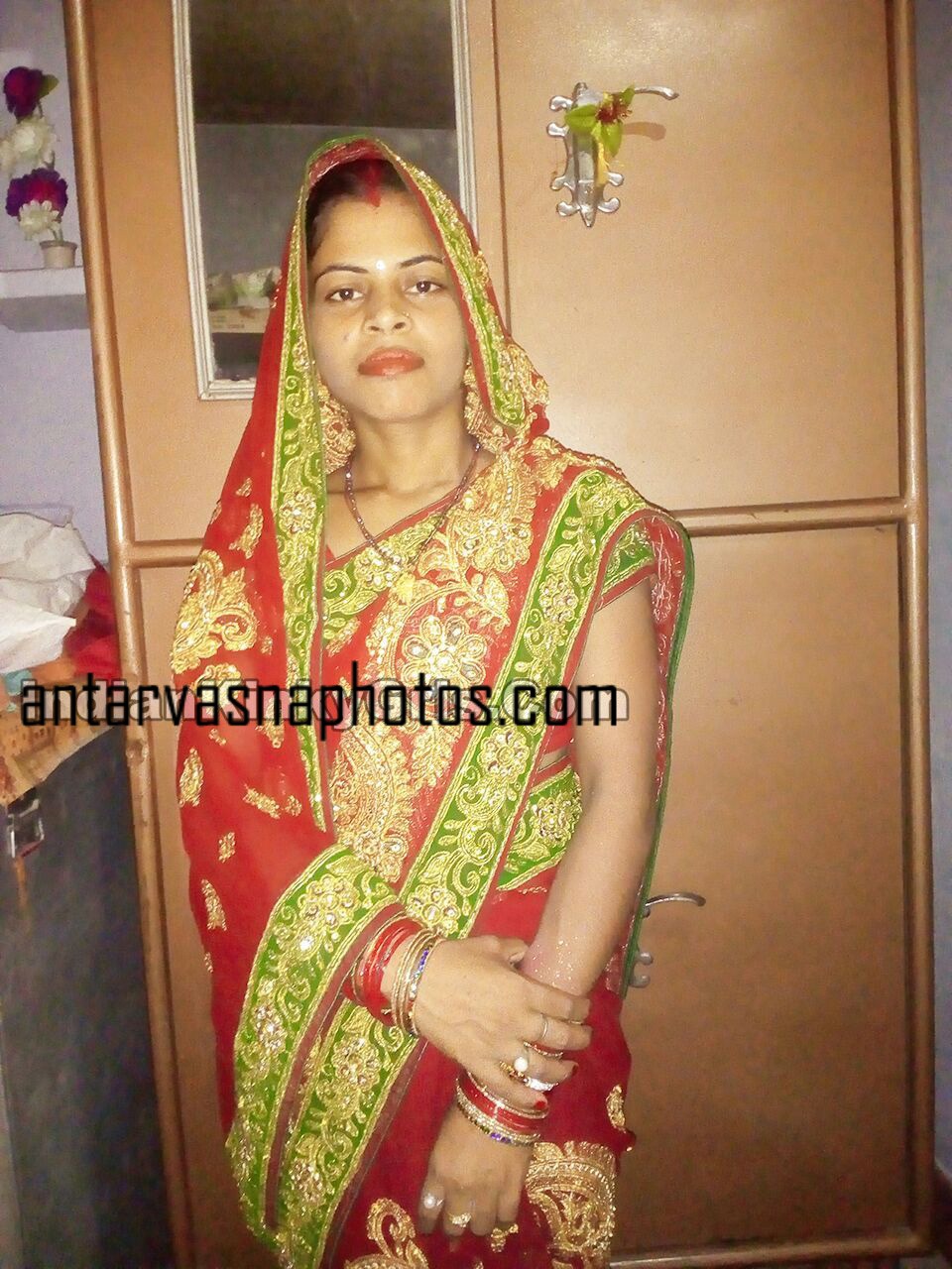 https://pub-5fcdf72a54cd4edbb03ec3edaa415a42.r2.dev/nakedleaks/intimate_pictures_of_naked_married_woman/0.jpg