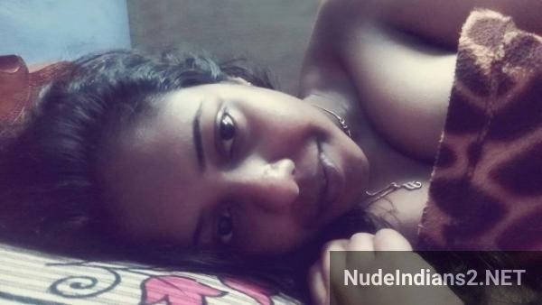 https://pub-5fcdf72a54cd4edbb03ec3edaa415a42.r2.dev/nakedleaks/intimate_selfies:_coimbatore_wife_revathi_nambiar's_allure_for_bf/19.jpg