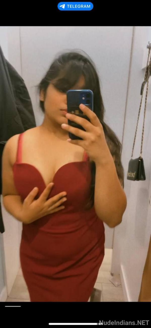 https://pub-5fcdf72a54cd4edbb03ec3edaa415a42.r2.dev/nakedleaks/intimate_snaps_of_my_overseas_partner_avantika/17.jpg