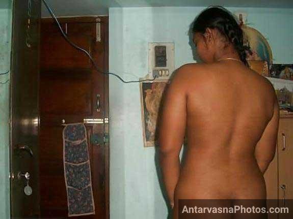 https://pub-5fcdf72a54cd4edbb03ec3edaa415a42.r2.dev/nakedleaks/intrigue_between_indian_bhabhi_damini_and_her_neighbor/4.jpg