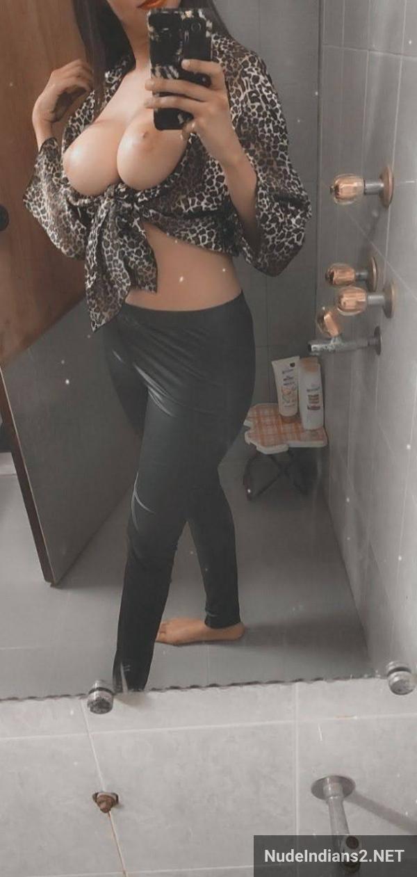 https://pub-5fcdf72a54cd4edbb03ec3edaa415a42.r2.dev/nakedleaks/islamic_girl_ayesha's_alluring_selfies_are_captivating/28.jpg